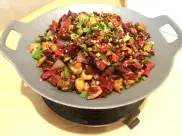 拾味の旨辛激辛料理 鶏肉の四川風辛味炒め