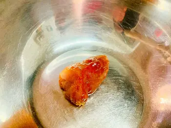この量をボールに入れるのに、まあ、勇気のいったことと言ったら。