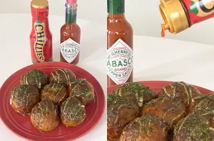 たこ焼きにチリーズをかける