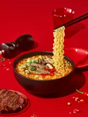 黒胡椒牛肉味ラーメン